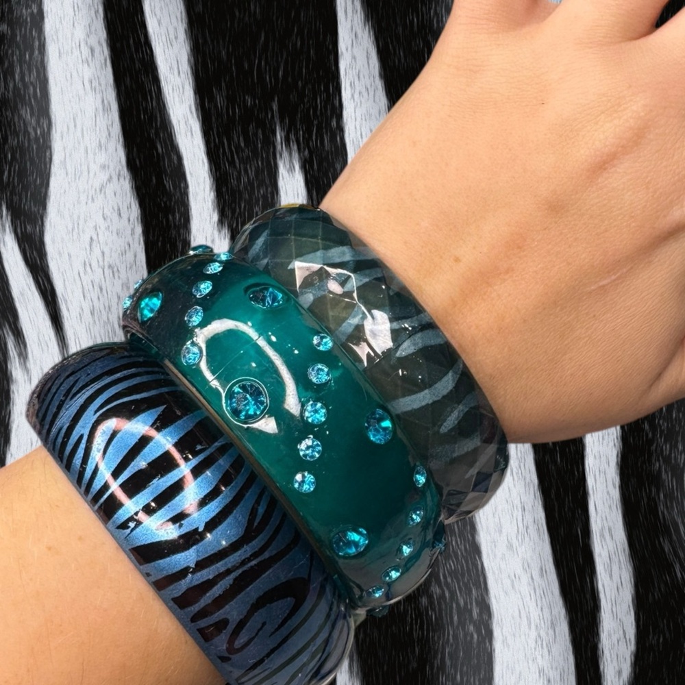 Deadstock Set of Three Blue and Teal Bangles